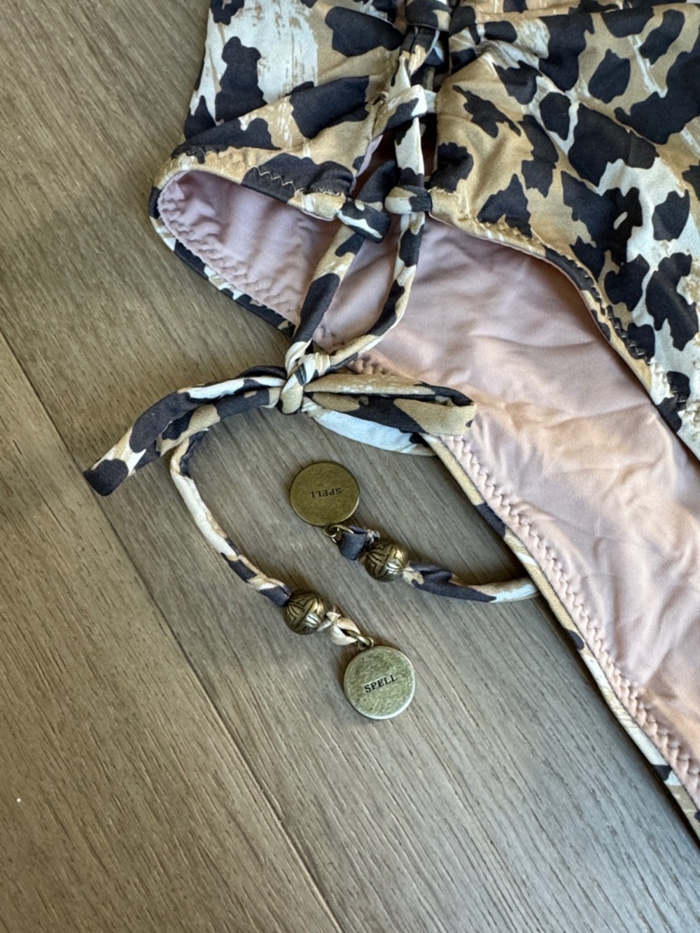Spell and the gypsy collective belle mare leopard print bikini size S - Picture 9 of 11